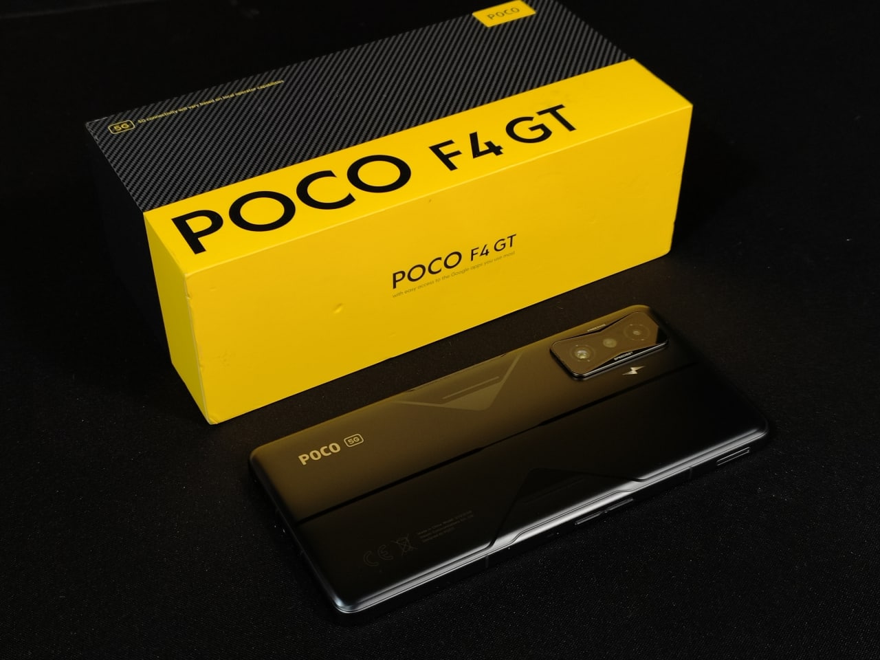 Poco f 4. Poco f4 gt желтый. Poco f4 gt характеристики.